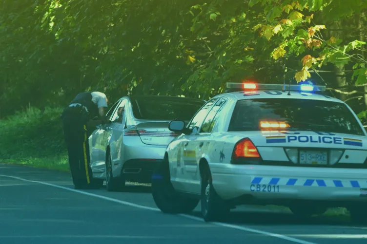 Politieauto en agent in Canada